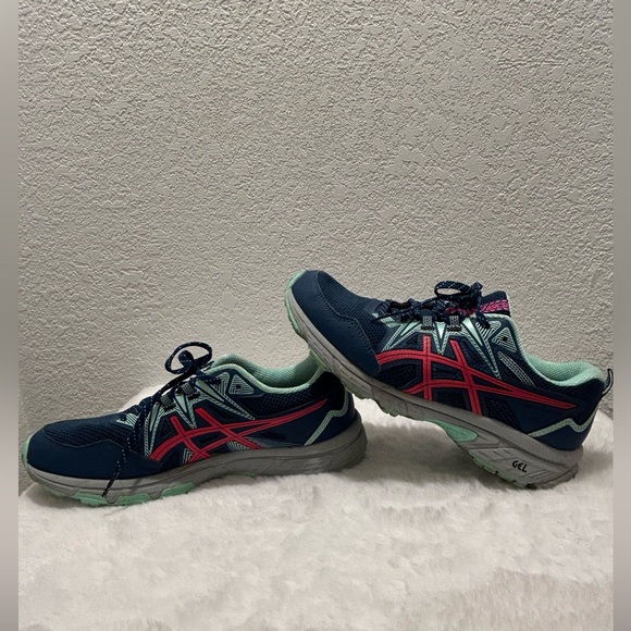 Asics Shoes - EUC Asics